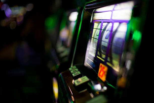 oceanslot88 platform overview showing sports markets, live-dealer tables, and slot games